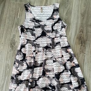 THYME maternity dress (medium)